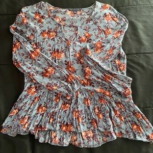 floral American Eagle shirt